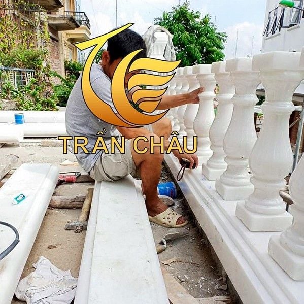 Lan Can Bằng Đá Tự Nhiên Cho Nhà Biệt Thự