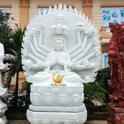 50 mau tuong phat quan am nghin mat nghin tay dep nam 2021 94167f77362643598142171bef6ca809 1024x102