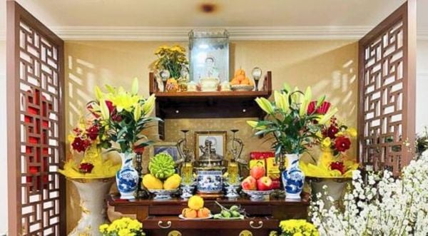Mẫu Bàn Thờ Bà Tổ Cô Thờ Tự Tại Gia