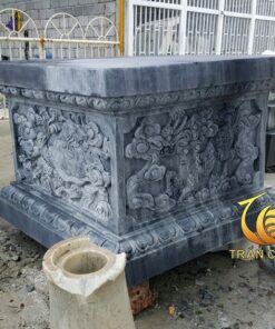 Mẫu Bàn Thờ Bằng Đá Đen Tự Nhiên