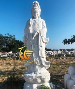 Mẫu Tượng Phật Quan Âm Bằng Đá Trắng Tự Nhiên Nguyên Khối
