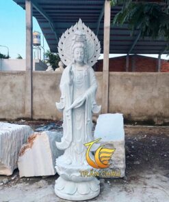 Mẫu Tượng Phật Quan Âm Nhỏ Đặt Ở Sân Vườn