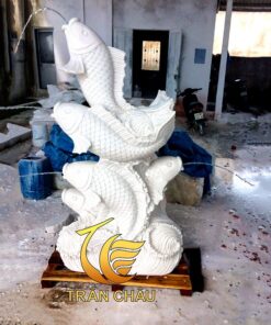 Tượng Cá Chép Phun Nước Đá Cẩm Thạch Trắng