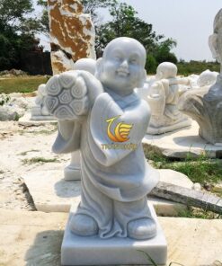 Tượng Chú Tiểu Ngộ Nghĩnh Bằng Đá Nguyên Khối