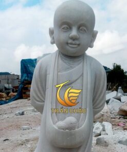 Tượng Chú Tiểu Trang Trí Đá Đẹp Nguyên Khối