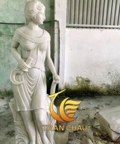 Tượng Cô Gái Cắt Lúa Đá Cẩm Thạch Nguyên Khối