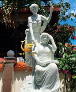 Tượng Cô Gái La Mã Bằng Đá Nguyên Khối
