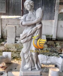 Tượng Cô Gái Ôm Bó Hoa Đá Đẹp