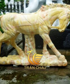 Tượng Ngựa Đá Cẩm Thạch Vàng Nguyên Khối