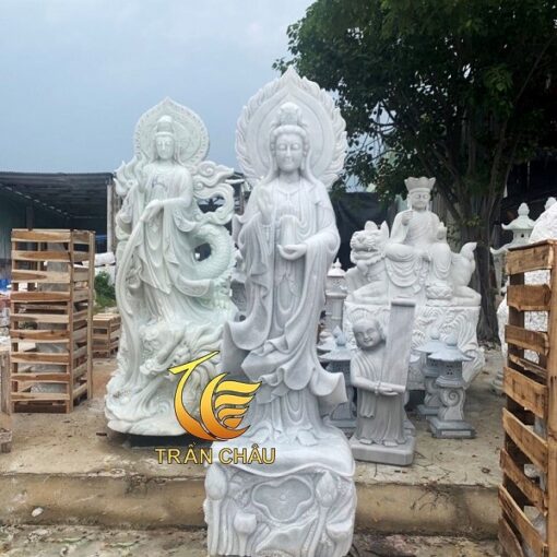 tuong phat quan am dung cam binh cam lo e575c4afe2464031b5ae9286d7502f07