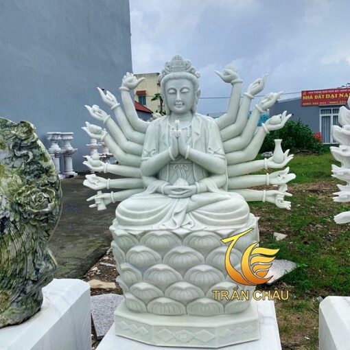 tuong phat quan am nghin mat nghin tay ngoi dai sen 4773ae1c44c0463a975623dbd16ef4fb