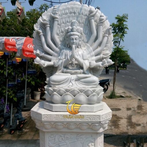 tuong phat thien thu thien nhan ngoi hoa sen bang da tu nhien 126268736ffa49a99714c4d5522871d6